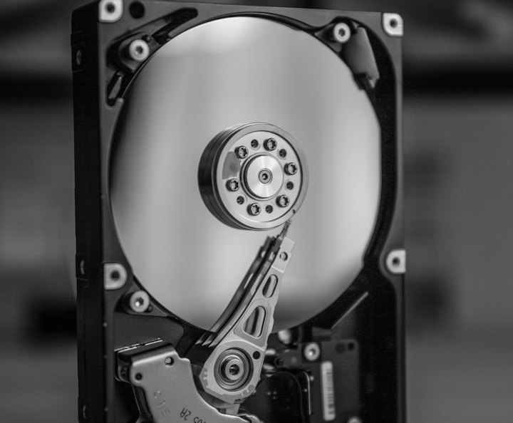 Hard disk drive